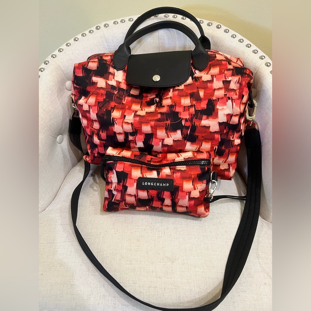 Rockin Red patterned Longchamp tote with matching makeup bag